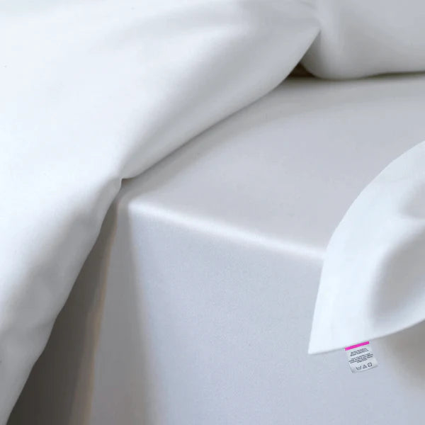 Choice Hotels Hospitality grade White Pillow Cases for Air BNB, STR's, Yachts, Private Resorts, jets, coached tours, trains, Queen Pillow cases